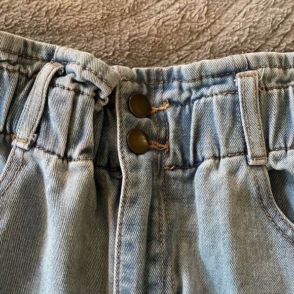 Forever 21 Light Wash Denim Shorts - Picture 2 of 4